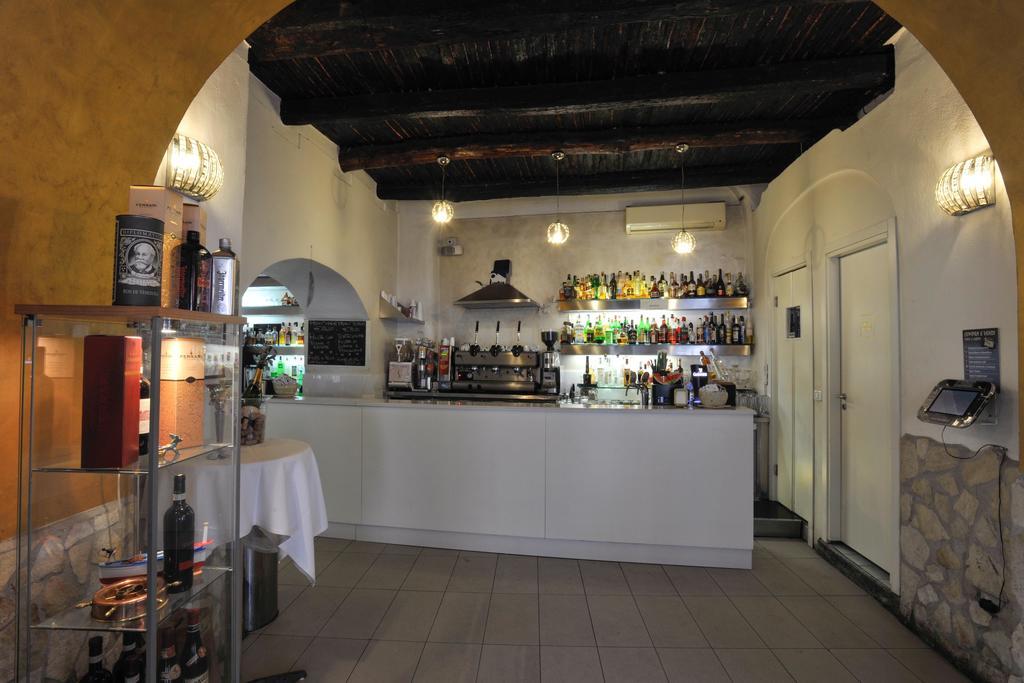 Albergo Del Centro Storico Salerno Luaran gambar