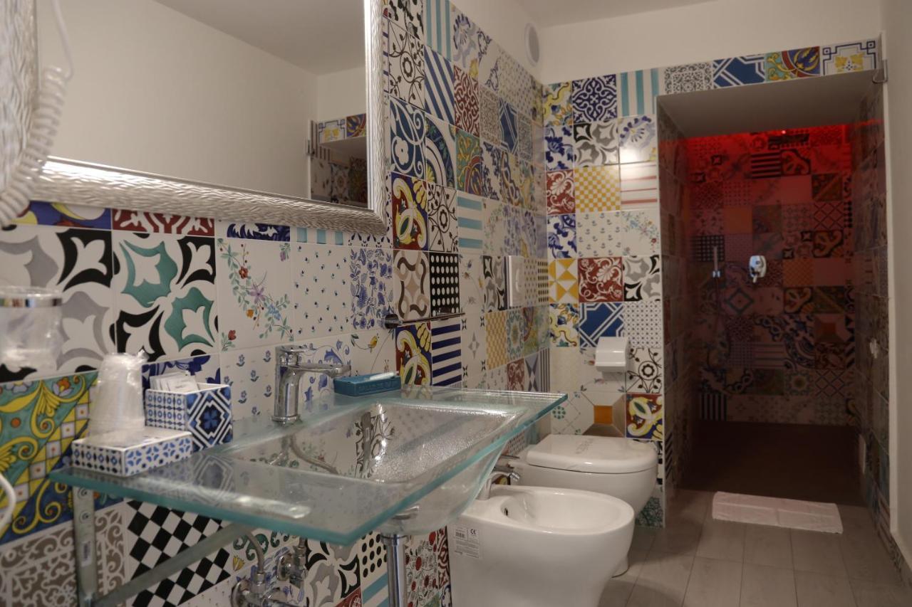 Albergo Del Centro Storico Salerno Luaran gambar