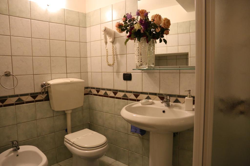 Albergo Del Centro Storico Salerno Luaran gambar