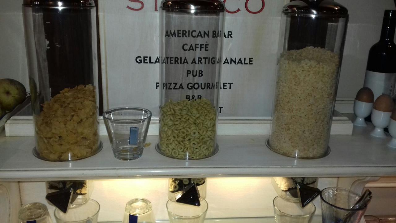 Albergo Del Centro Storico Salerno Luaran gambar